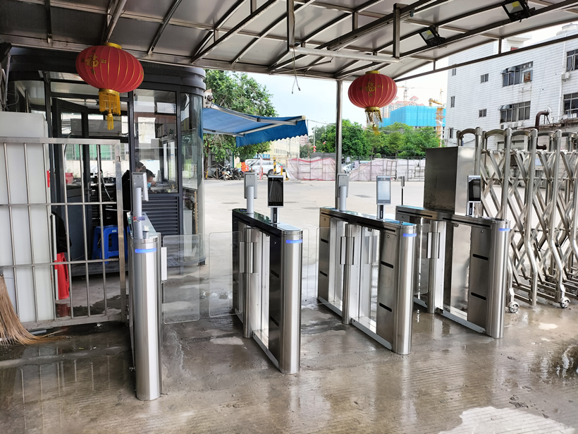 室外擺閘機