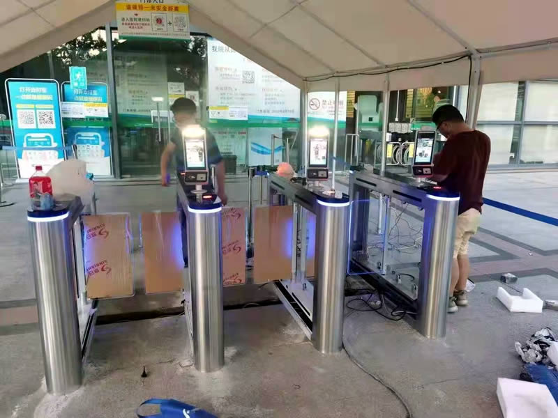 翼閘閘機